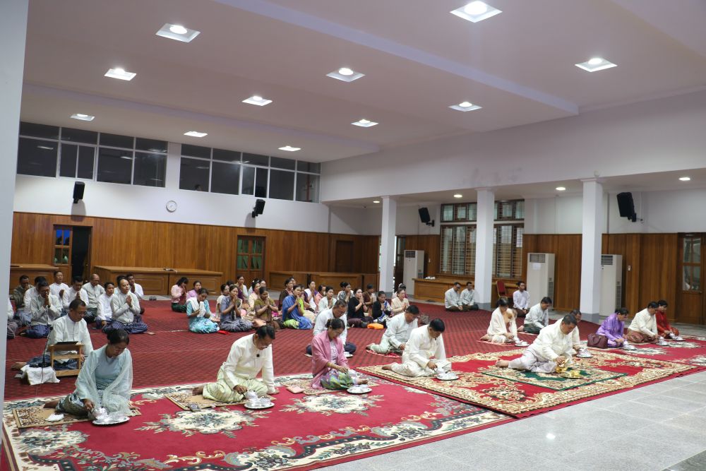 ( ၂၀ ) ကြိမ်မြောက် ဝါဆိုသင်္ကန်းဆက်ကပ်လှူဒါန်းပွဲအခမ်းအနားကျင်းပ
